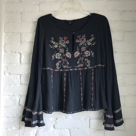 American Eagle Outfitters Tops - AE | Gray Embroidered Bell Sleeve Peasant Top